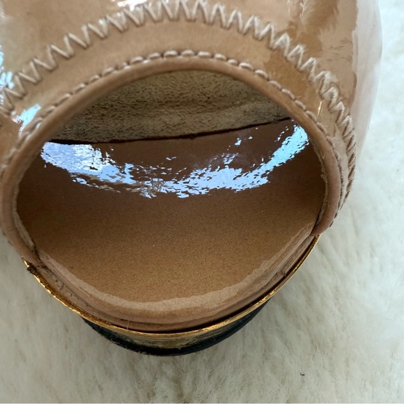 Stuart Weitzman women patent leather heels size 8 US - Picture 5 of 10